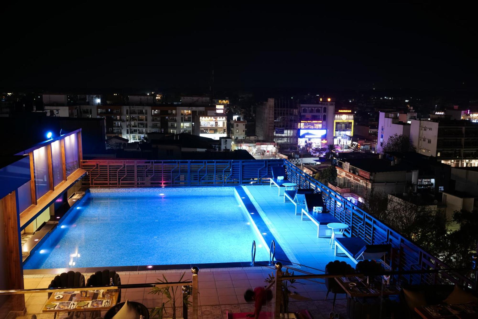 Effotel By Sayaji Dehradun Buitenkant foto